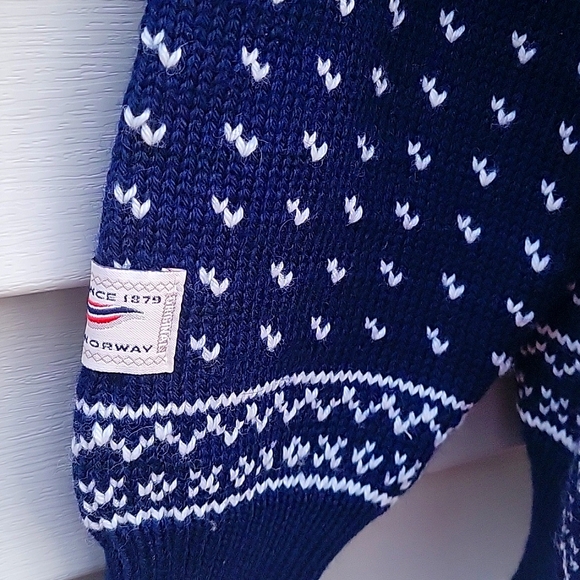DALE OF NORWAY SWEATER SIZE XL NWOT - Picture 16 of 16